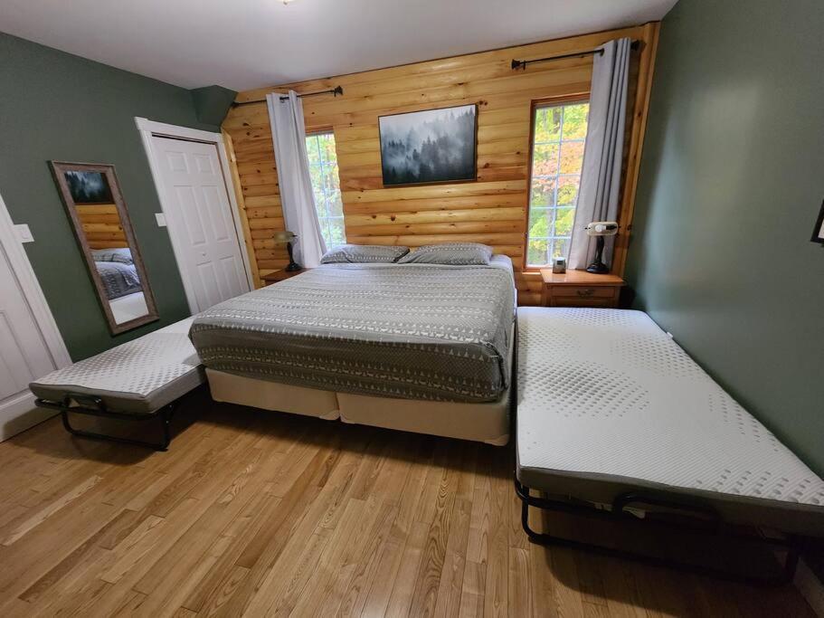 Dingle Run Lodge At Sir Sam'S Haliburton Exterior photo