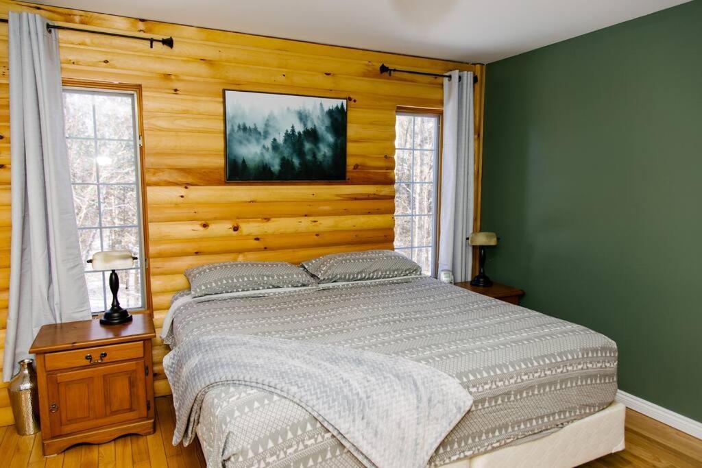 Dingle Run Lodge At Sir Sam'S Haliburton Exterior photo